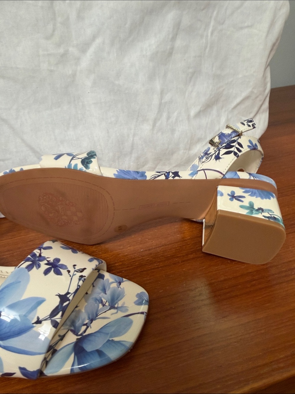 Vince Camuto Blue and White Floral Block Heel Sandals - Picture 4 of 5